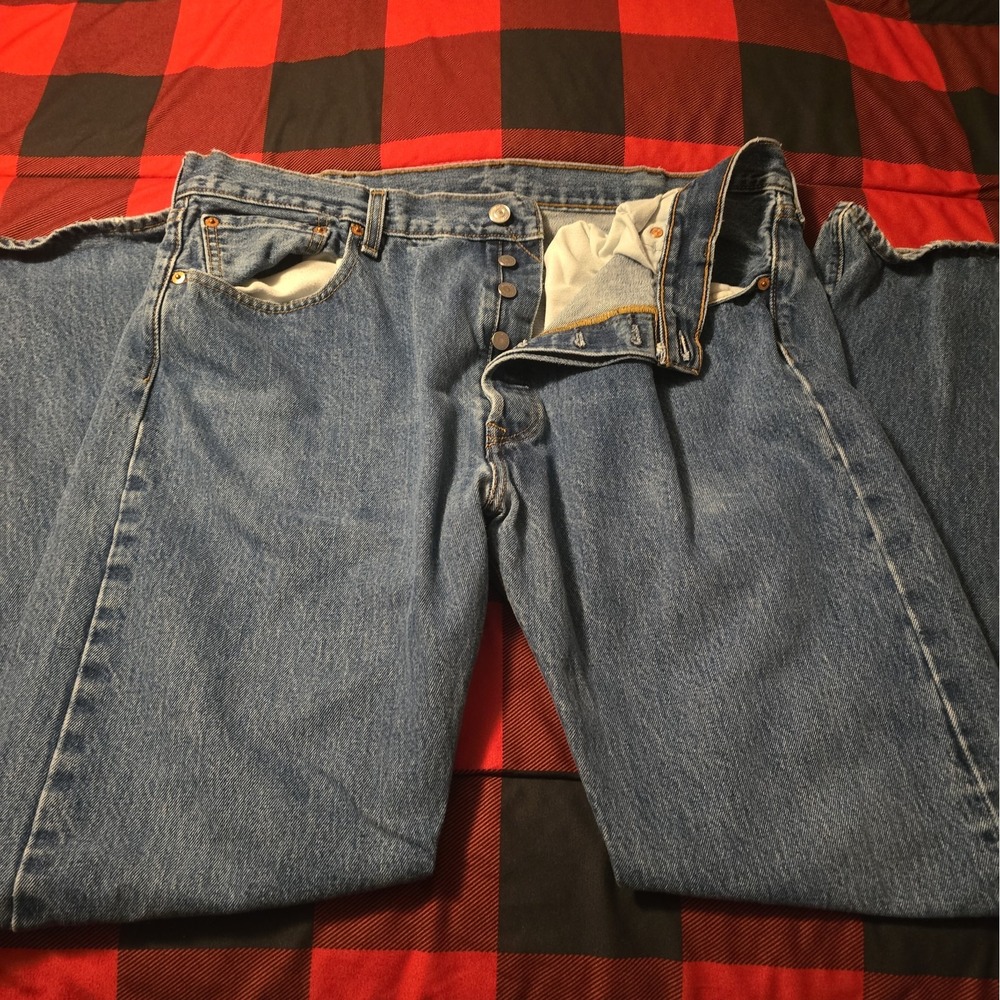 Levi's 501 Button Fly Original Jeans Mens 38x32 Blue Straight Denim Medium Wash